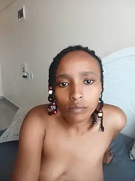Badgalheloves webcam