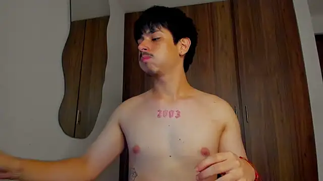 Maximo_Miller webcam
