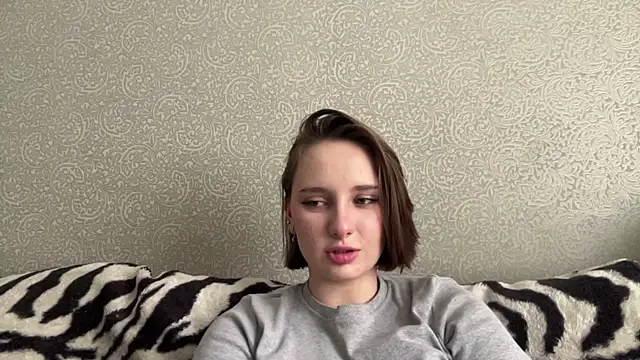 LovieClausing webcam