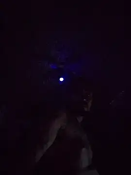 Cnutt310 live cam