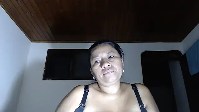 adrixxx38 webcam