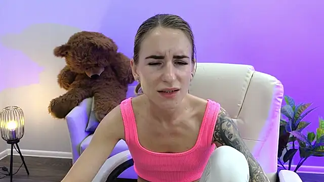 DeboraHorny webcam