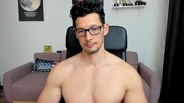 BrutusK08 live sex cam