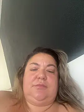 MikyVesela webcam