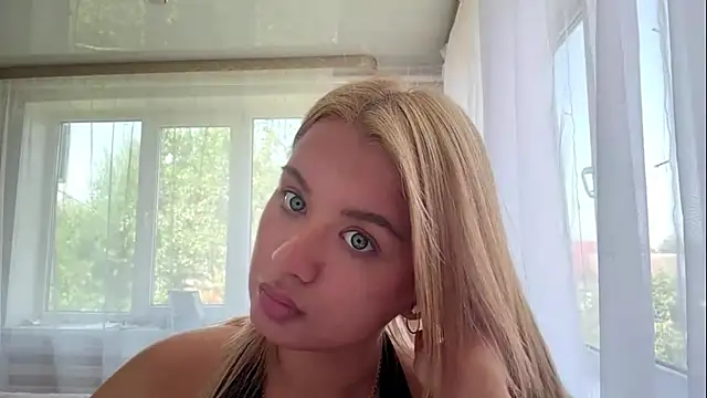 Lambo_Girl11 webcam