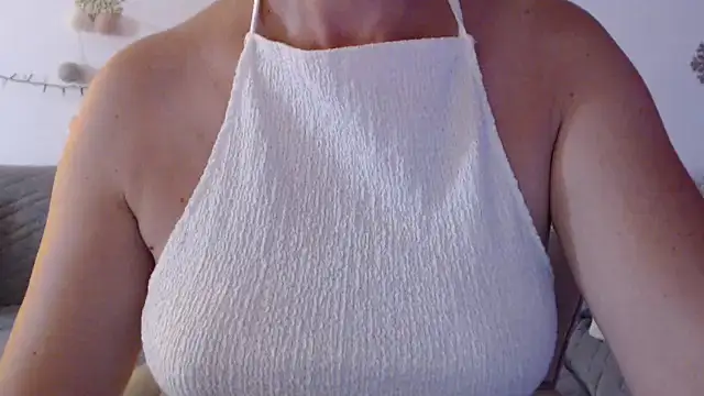 YourfantasyGiuly webcam