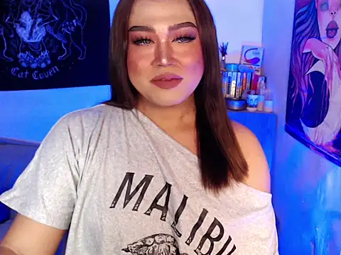 MelindaOnDuty_ webcam