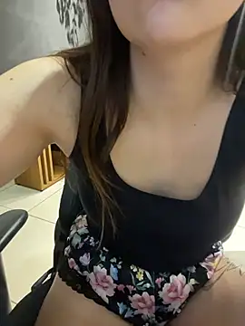 Larissaferri webcam