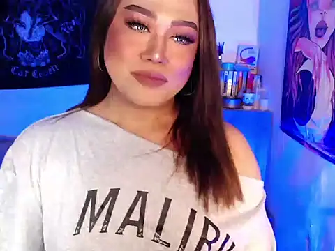 MelindaOnDuty_ webcam