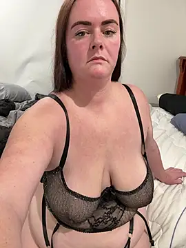 carinabro10 webcam
