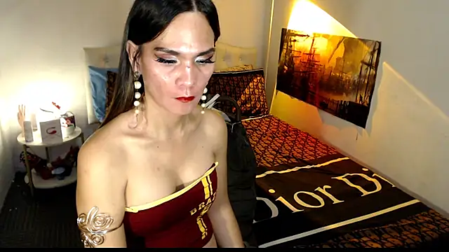 NinaDOM4CUM webcam