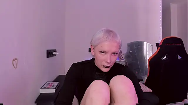 Lyricca webcam