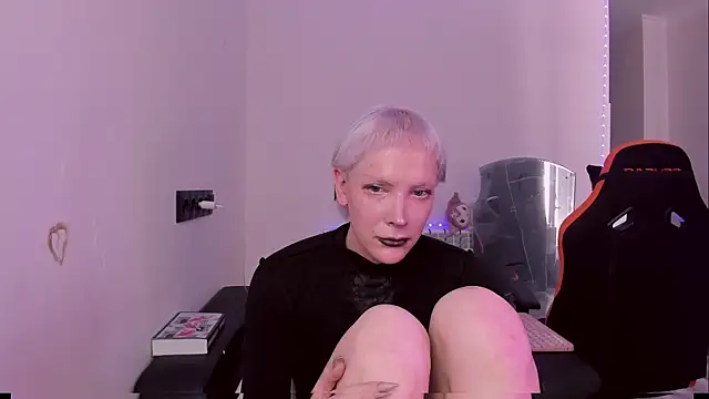 Lyricca webcam