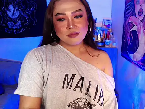 MelindaOnDuty_ webcam
