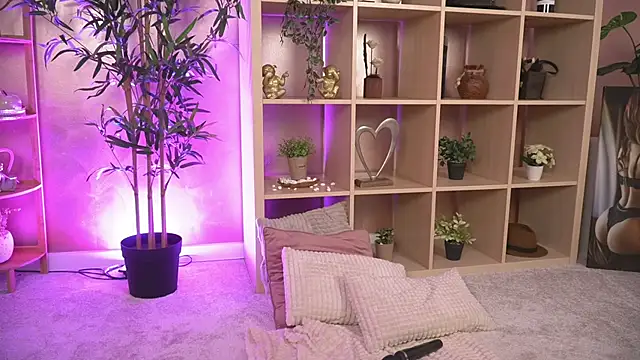 firesbomb777 (F young) - Sloppy Blowjob