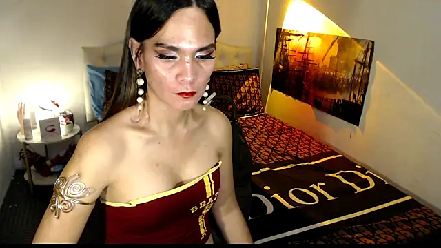NinaDOM4CUM webcam