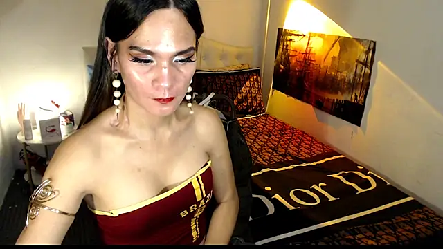 NinaDOM4CUM webcam