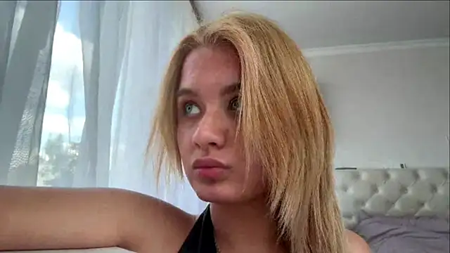Lambo_Girl11 webcam