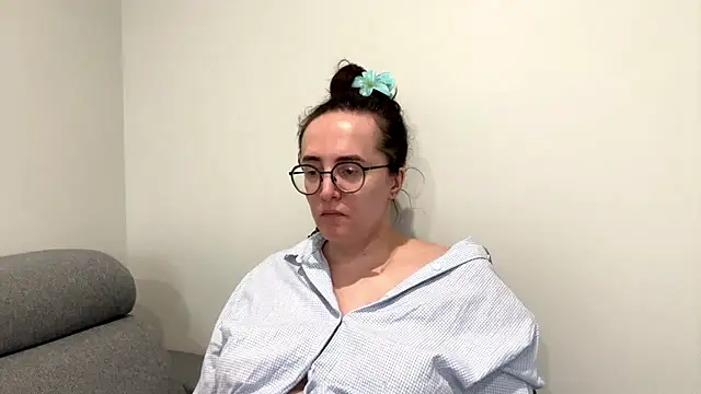 SofiaTease live cam on StripChat