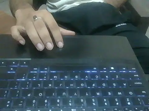 HiAlpha200903 live cam on StripChat