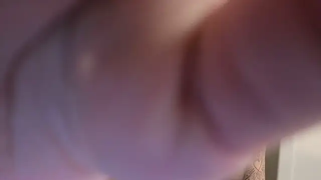 momgoeswild webcam