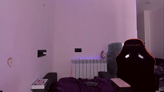 Модель: Lyricca