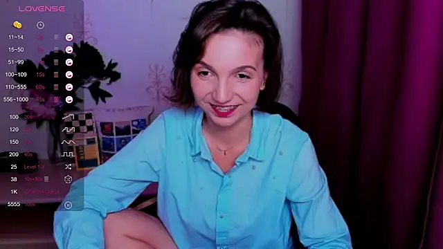 KindHazelHere_ webcam