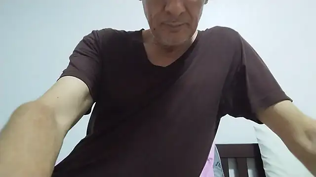 BIGUNCUTHARDCOCK webcam