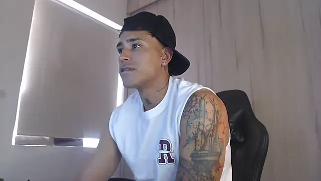 felipelopezz23's live cam