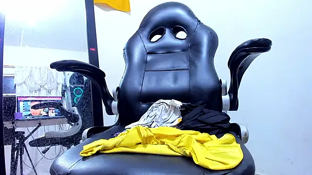 miss_bigcockts webcam