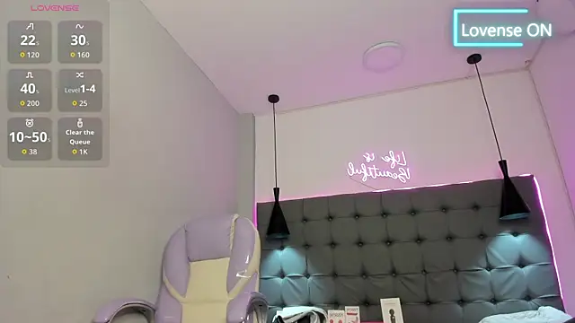 scarletcherry18 webcam