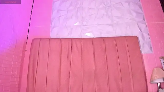 mpeachvelvet webcam