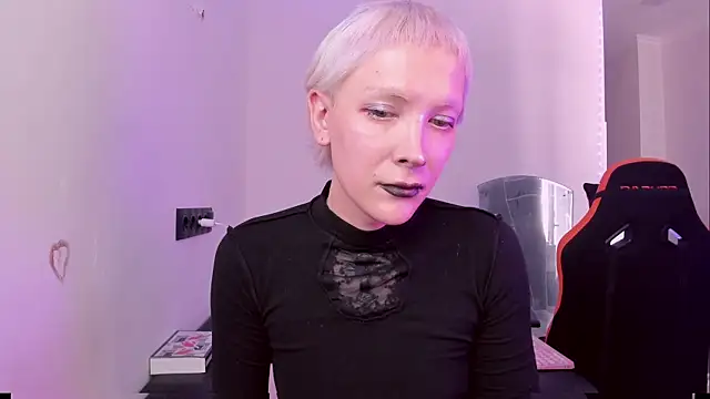 Lyricca webcam