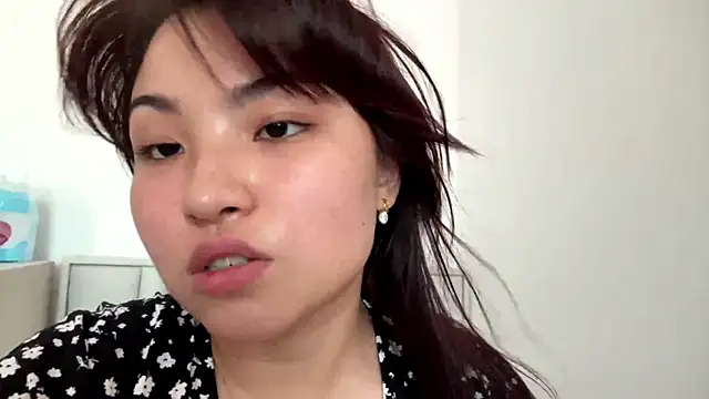 LoraArocho webcam