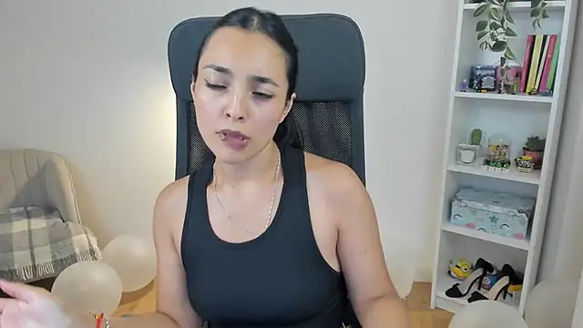 _BellaEvans_ webcam