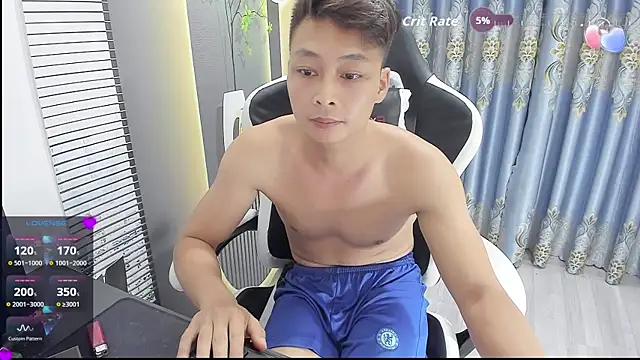 Naughty___asian webcam