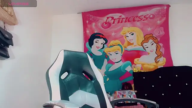 Oriana_braom live cam