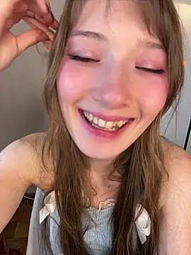 Strawberry_Senpai live cam