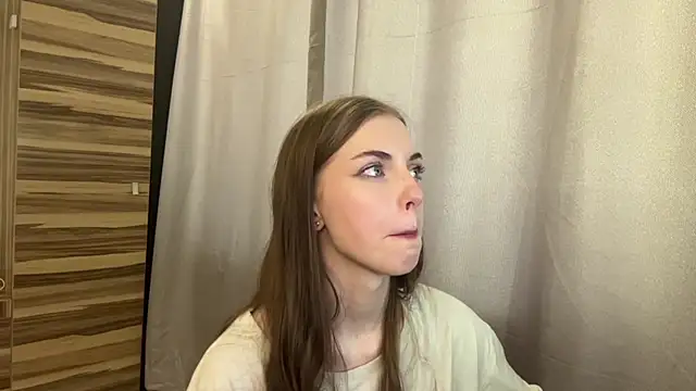 Clara_kitty live cam