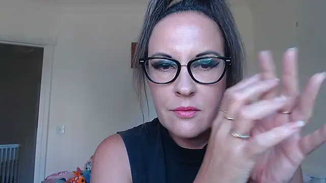 Humiliatrixxxx live sex cam