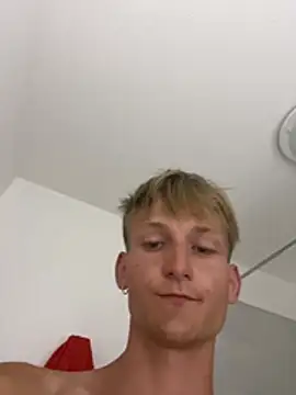 enzoyoungbisex webcam