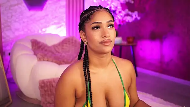Kira_Krush webcam
