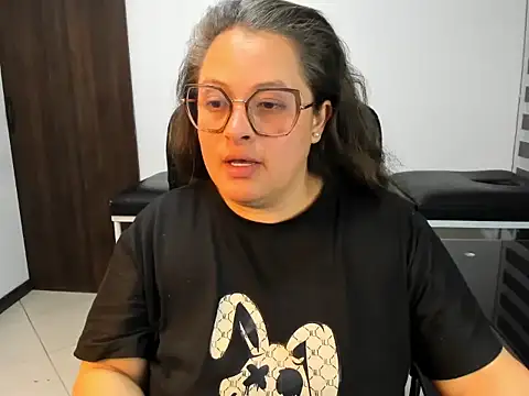 SaraThonson_ webcam