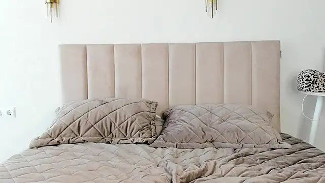 blonde_me webcam