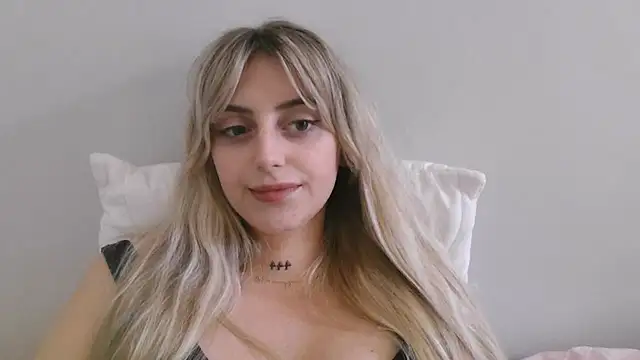 StellaTeenGirl webcam