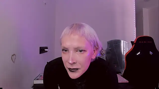 Модель: Lyricca