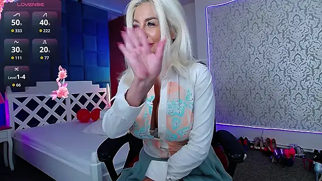 MissKora live cam