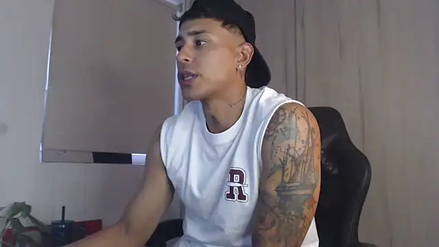 felipelopezz23's live cam