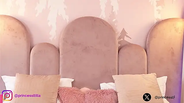 LilaVoxx webcam