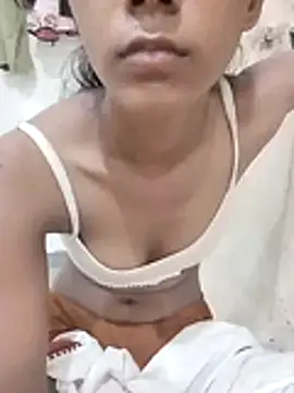 hotbabymuskan webcam